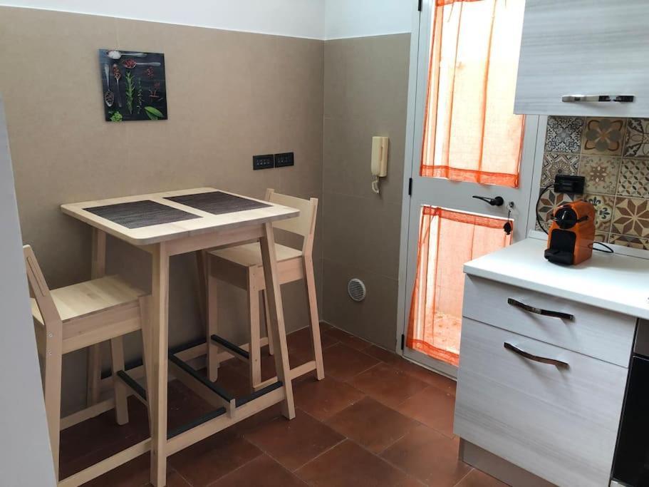 Bari For You - Guest House A 300Mt. Dal Mare Extérieur photo
